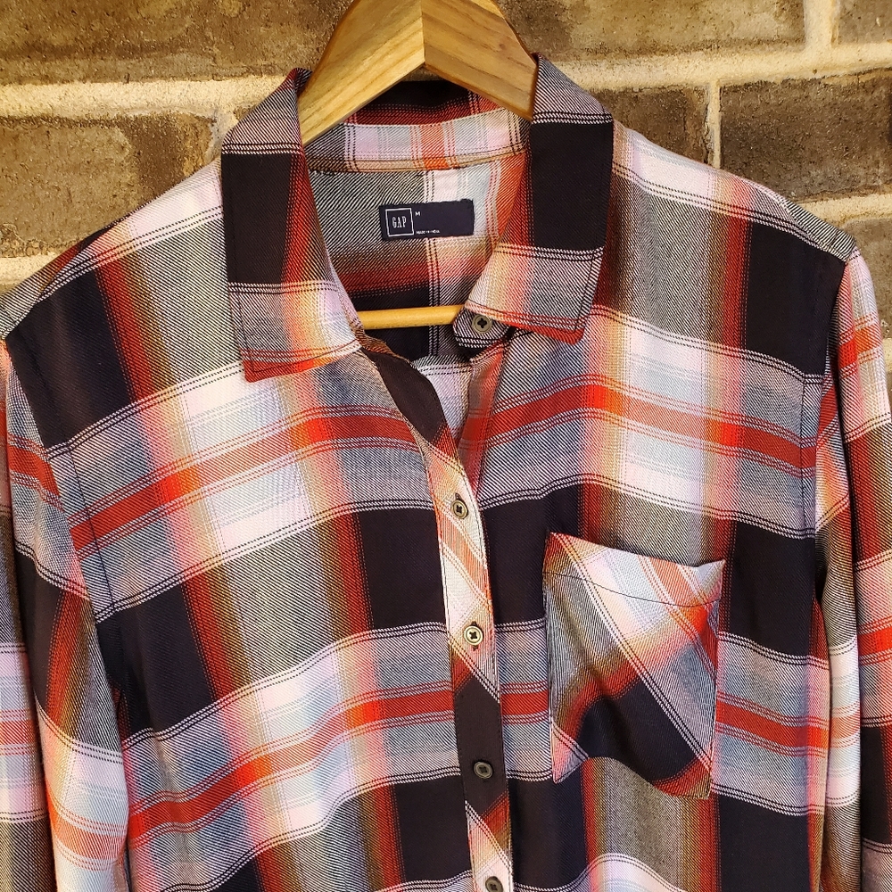EUC Gap Plaid Top M